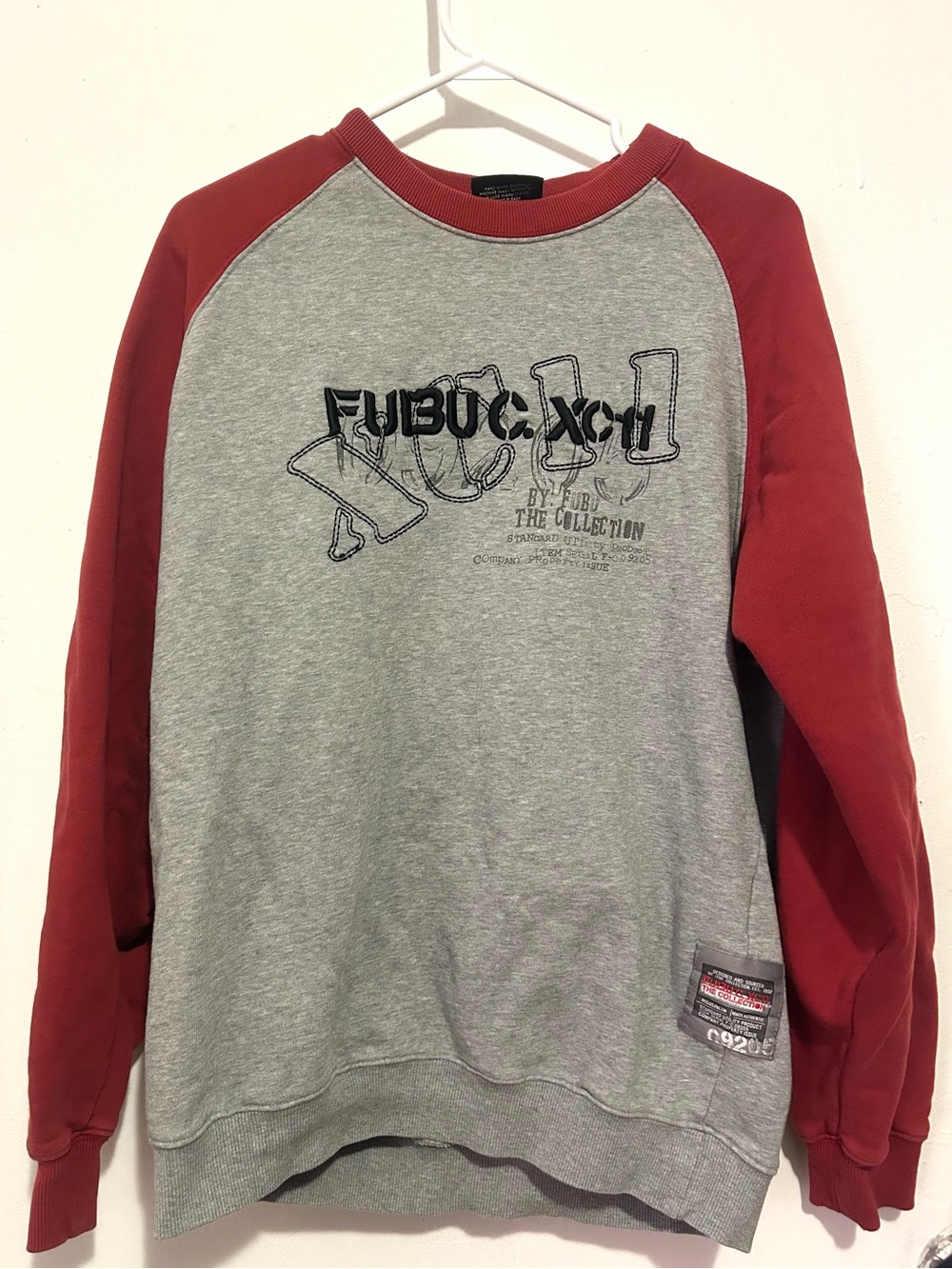 Vintage Y2K FUBU Grey & Red Raglan Sweatshirt - Men's Casual Pullover